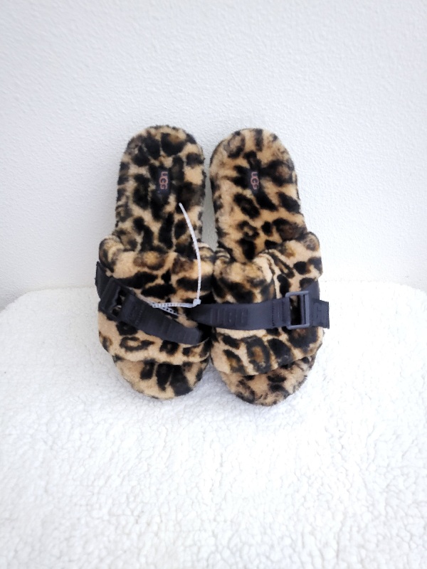 Ugg Fluffita Leopard Sandals